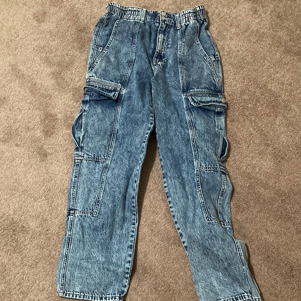 Gilded Intent cargos